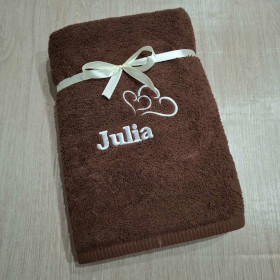 brązowy ręcznik na prezent z imieniem Julia